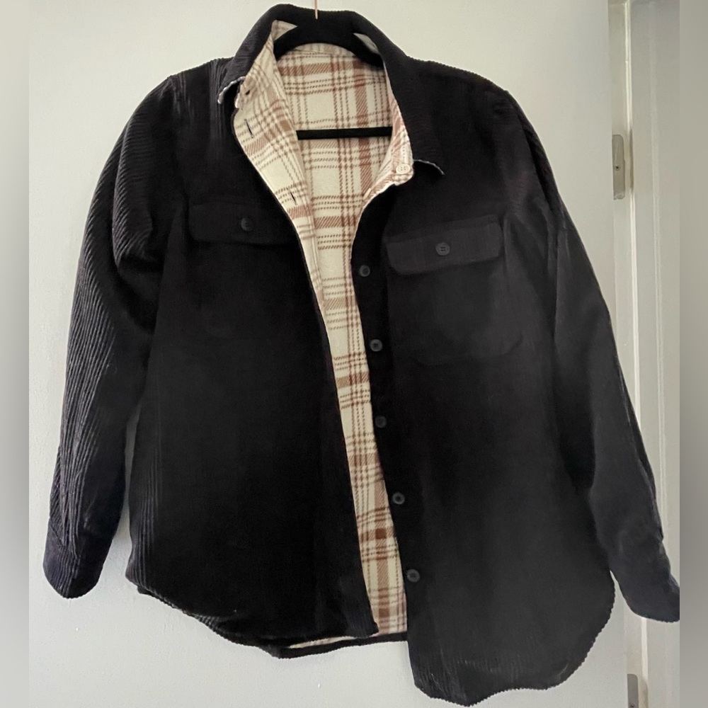 Reversible shacket